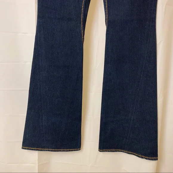 True Religion Wide Leg Flare Jeans NWOT Size 28 - Picture 4 of 14